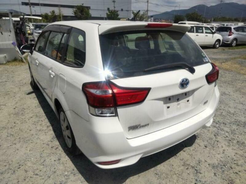COROLLA FIELDER