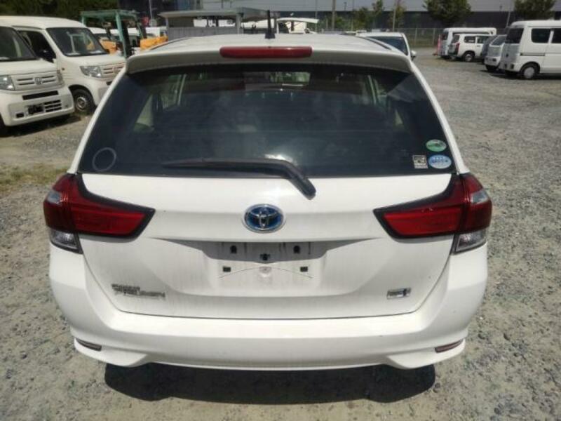 COROLLA FIELDER