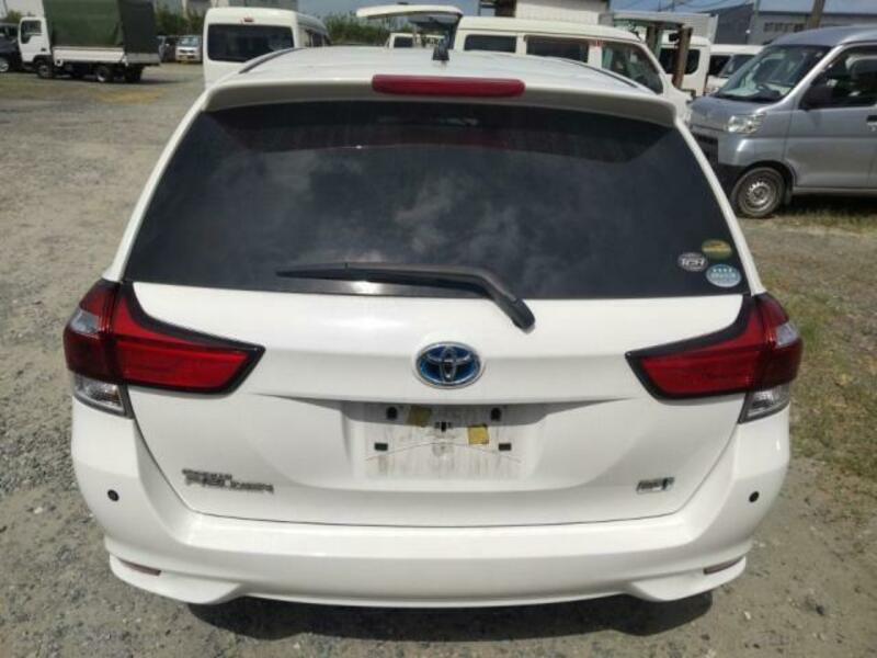 COROLLA FIELDER