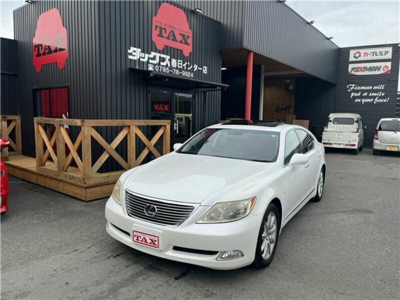 LEXUS LS
