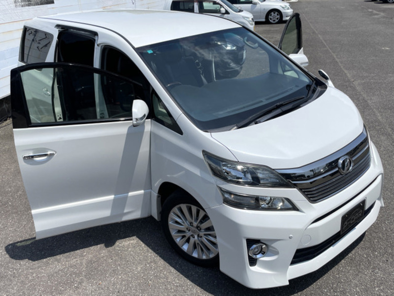 VELLFIRE