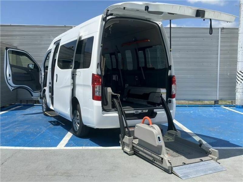 NISSAN NV350 CARAVAN