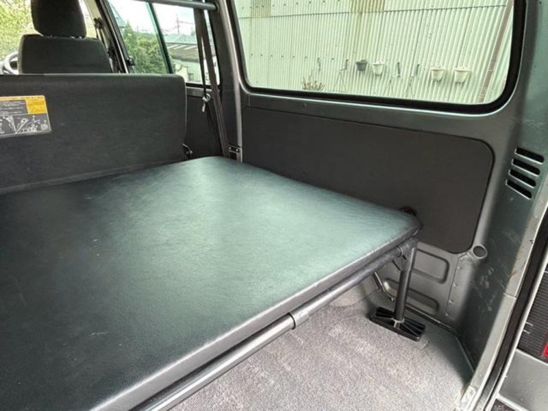 BONGO VAN