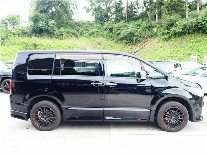 DELICA D5