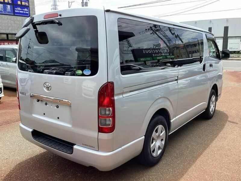 HIACE VAN