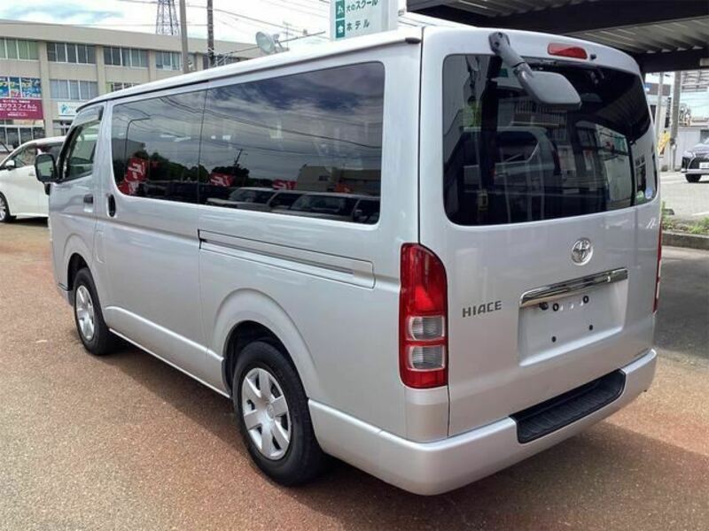 HIACE VAN