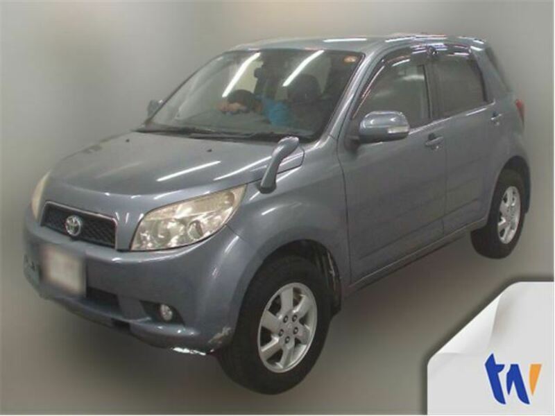TOYOTA RUSH