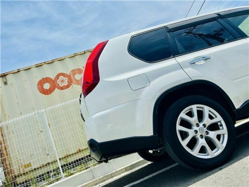 X-TRAIL