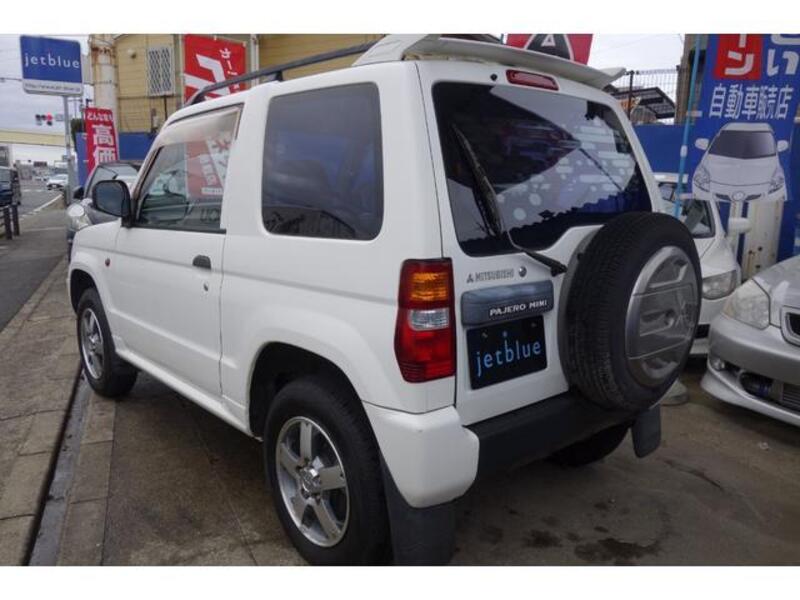 PAJERO MINI