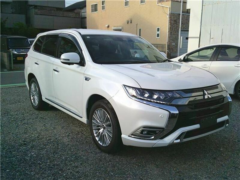 MITSUBISHI OUTLANDER PHEV