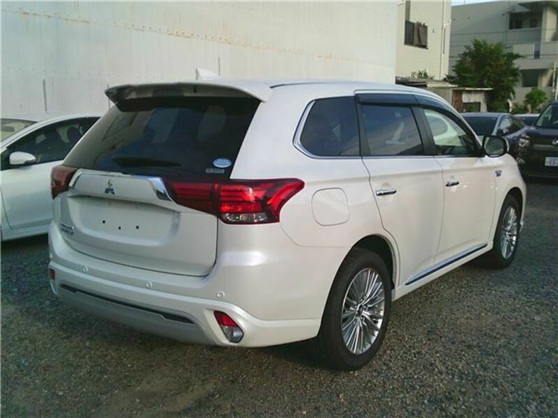 OUTLANDER PHEV