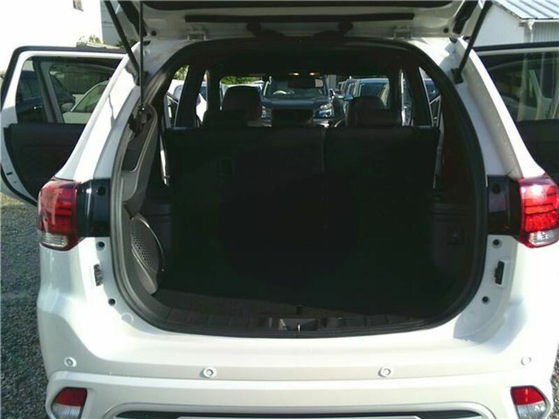 OUTLANDER PHEV