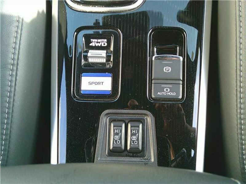 OUTLANDER PHEV