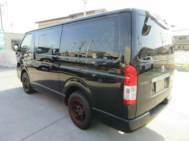 HIACE VAN