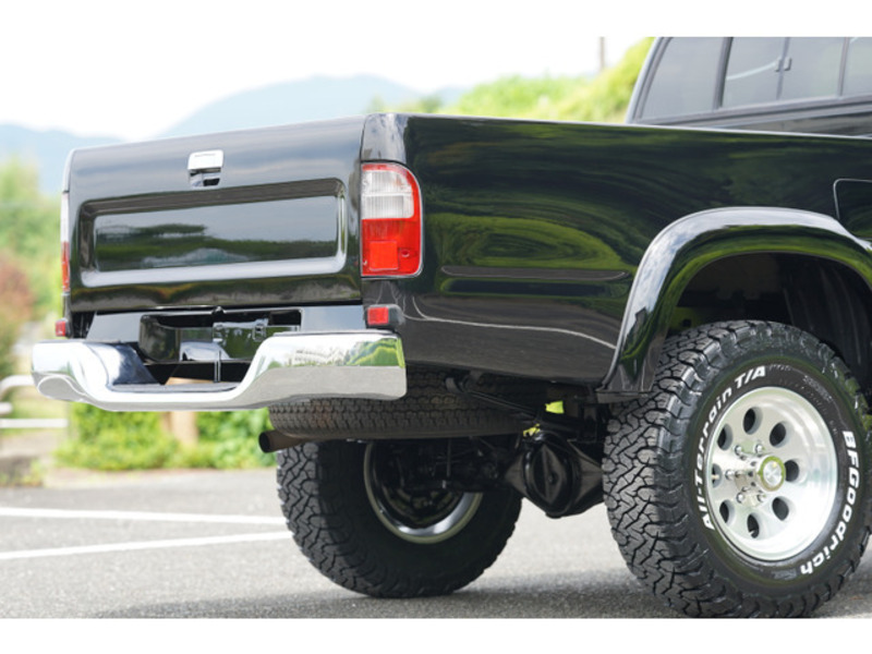 HILUX