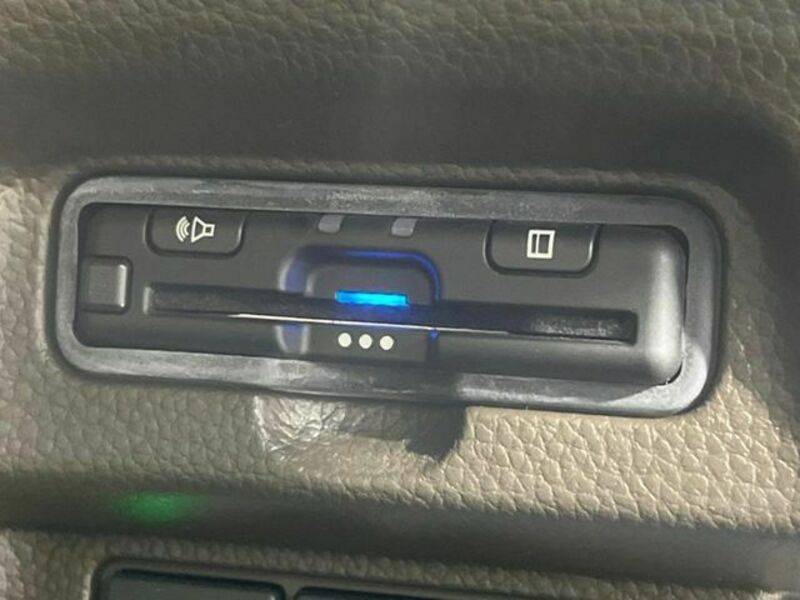 N BOX