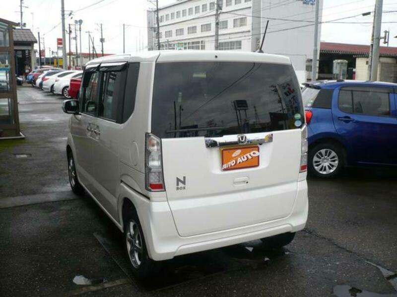 N BOX