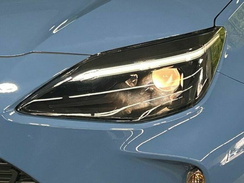 YARIS CROSS