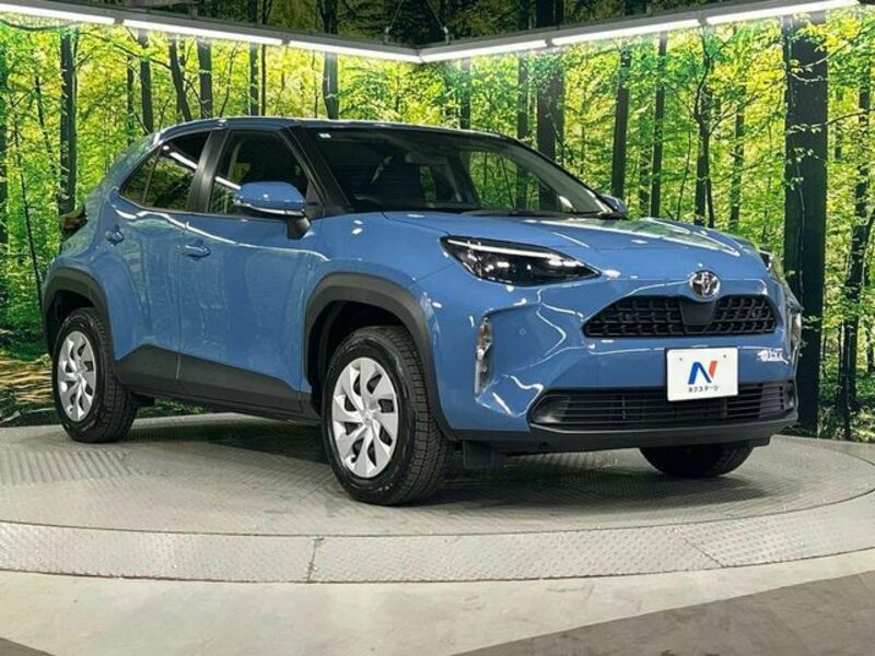 YARIS CROSS