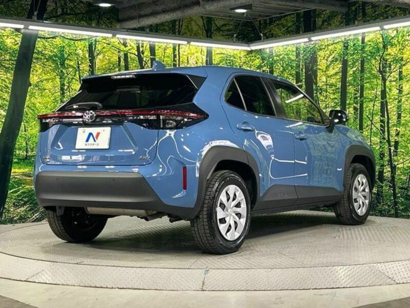 YARIS CROSS