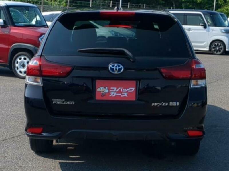 COROLLA FIELDER