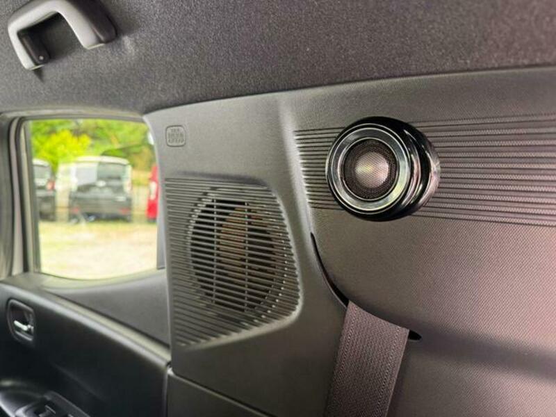 N BOX SLASH