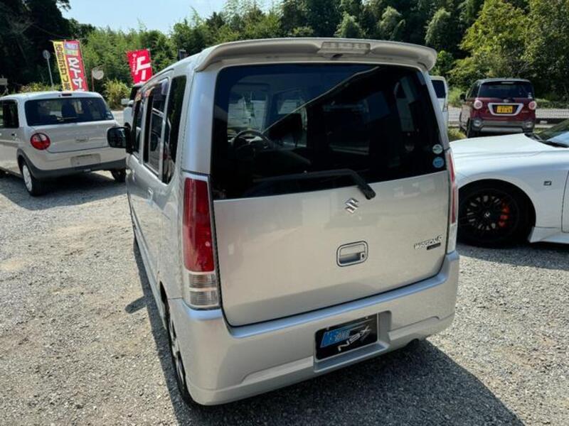 WAGON R