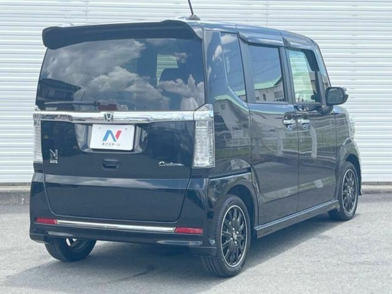 N BOX CUSTOM