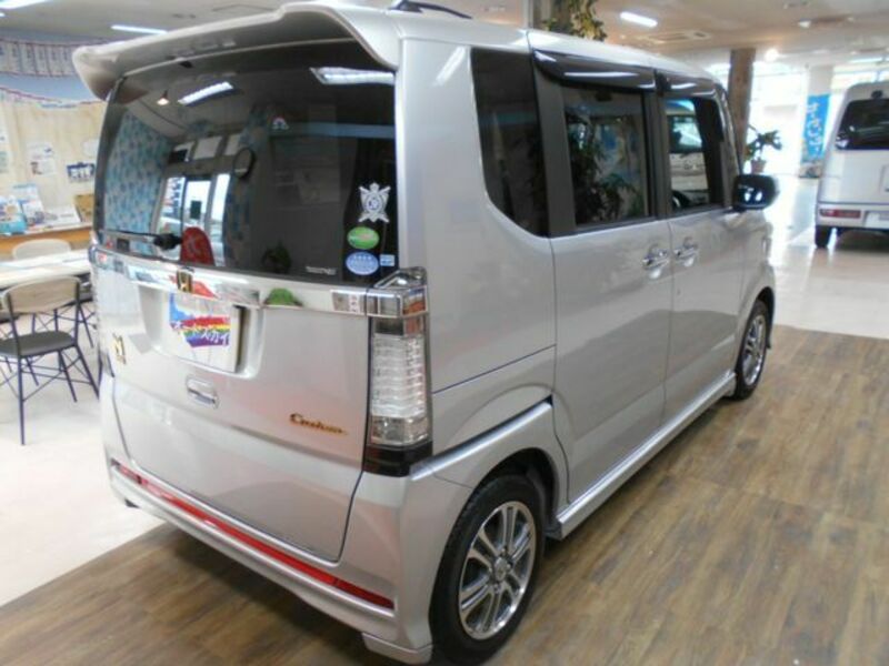 N BOX CUSTOM