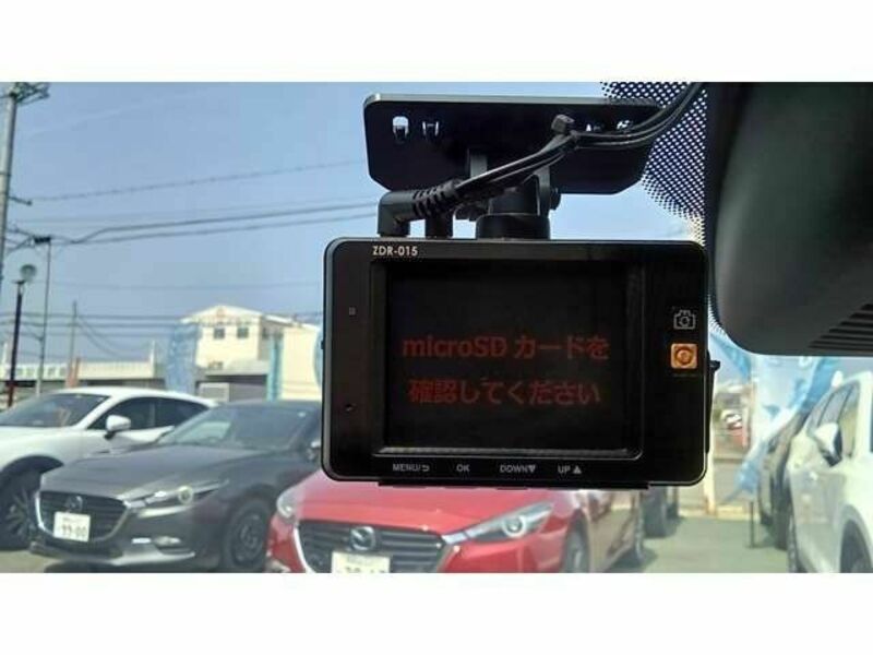 MAZDA2