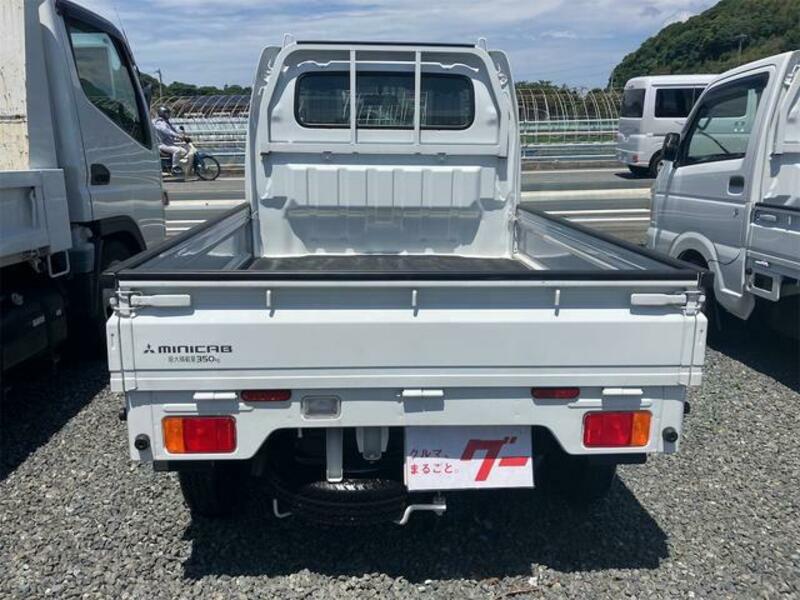 MINICAB TRUCK
