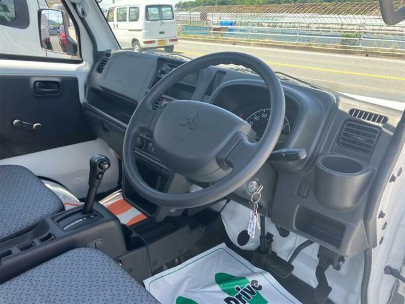 MINICAB TRUCK