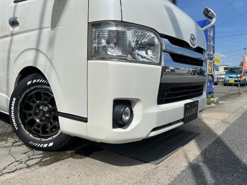 HIACE VAN