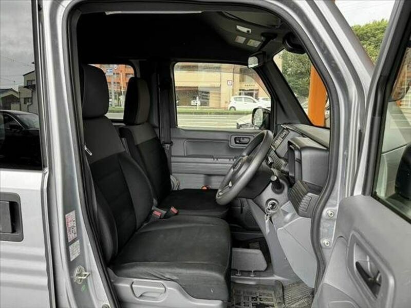 N-VAN
