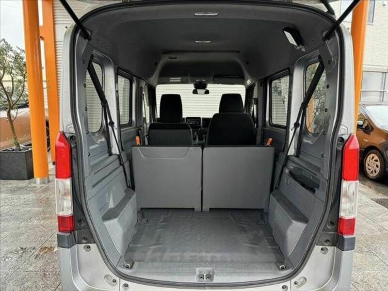 N-VAN