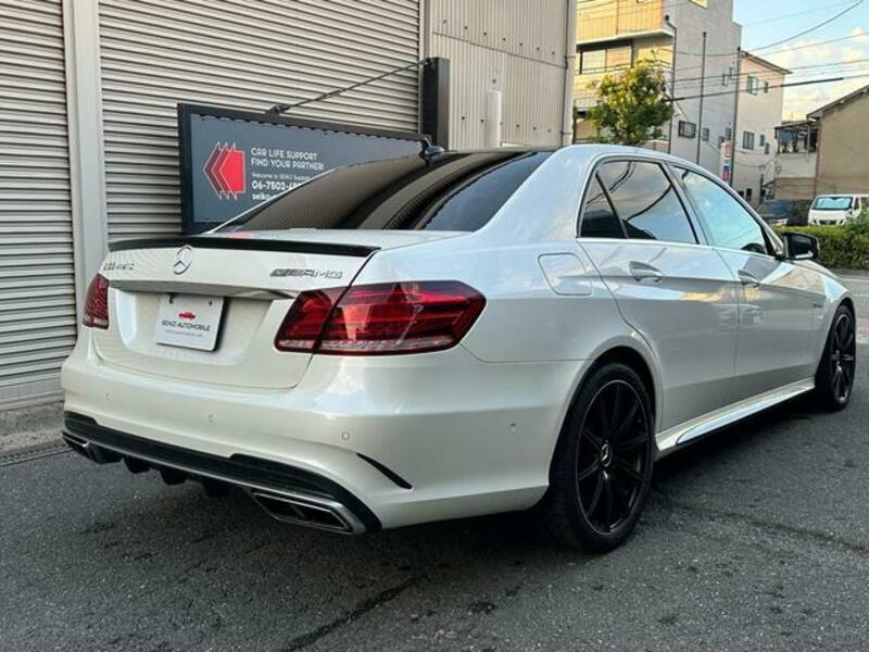 E-CLASS