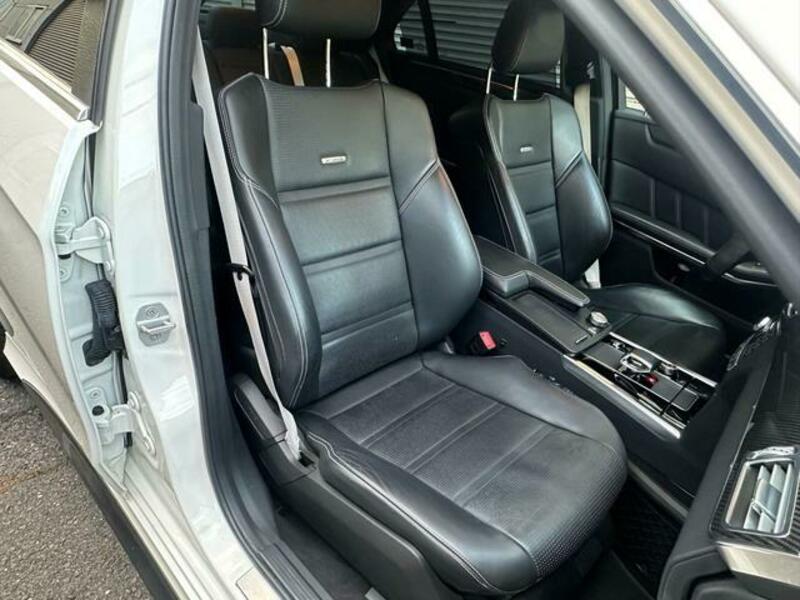 E-CLASS