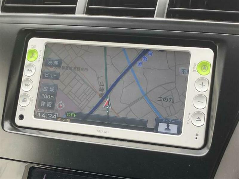 PRIUS ALPHA