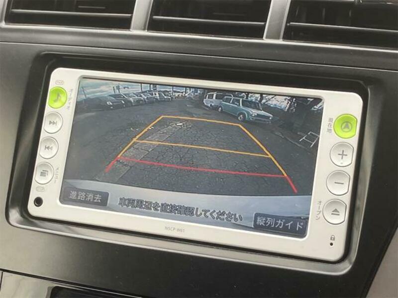 PRIUS ALPHA