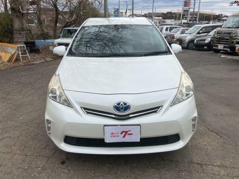 PRIUS ALPHA