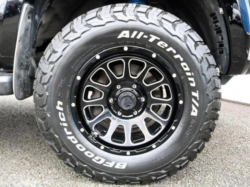 HILUX SURF