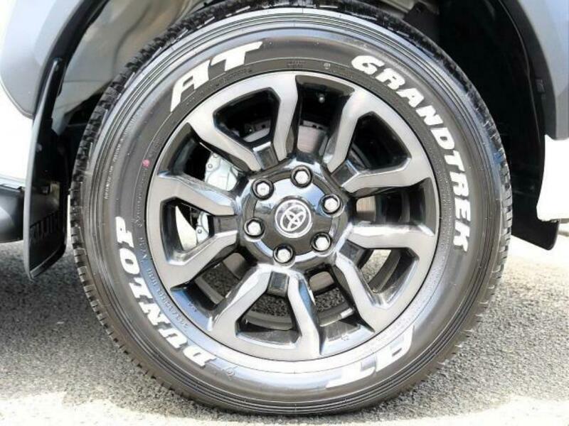 HILUX