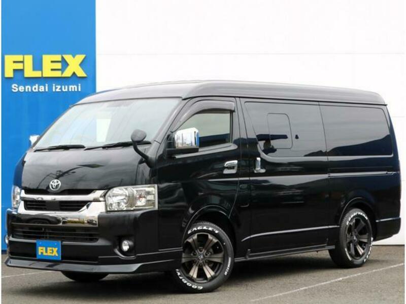 TOYOTA HIACE VAN