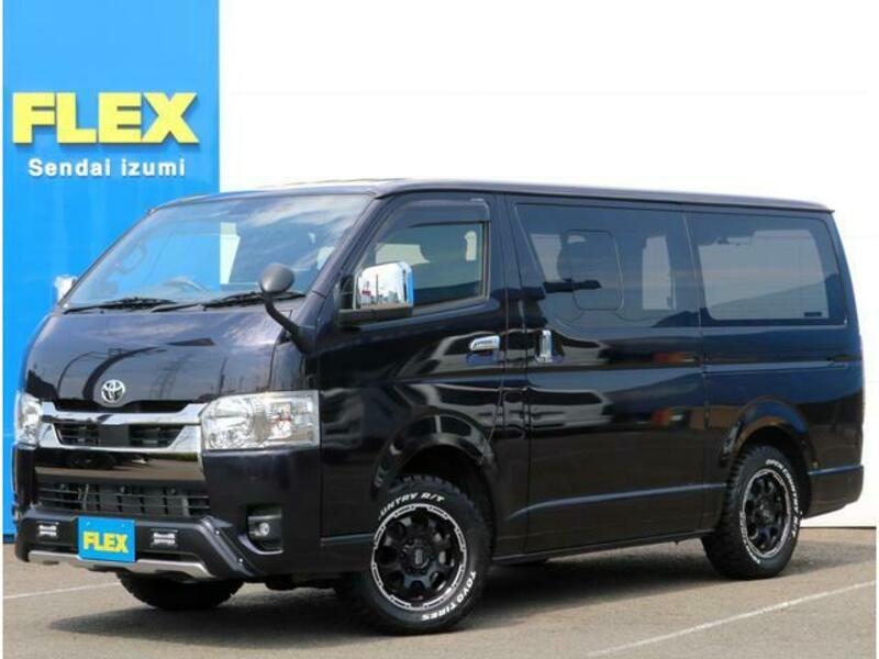 TOYOTA HIACE VAN
