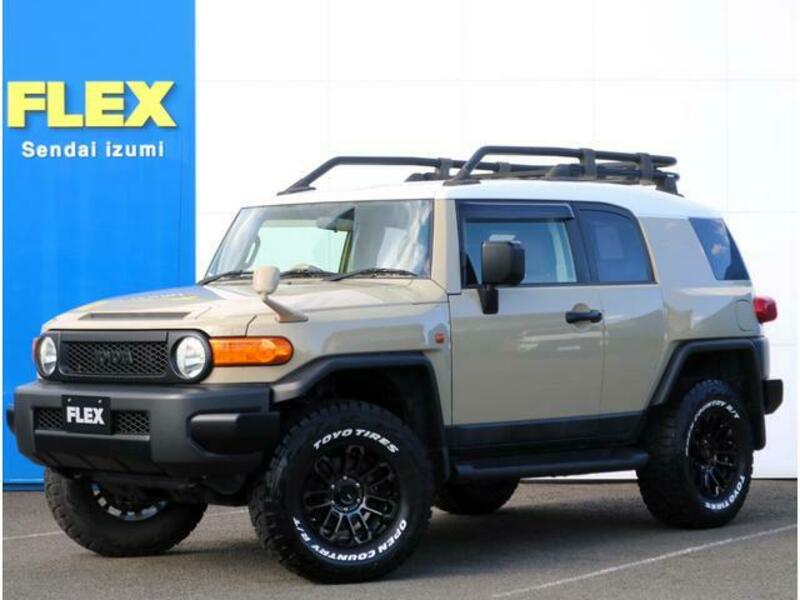 TOYOTA FJ CRUISER