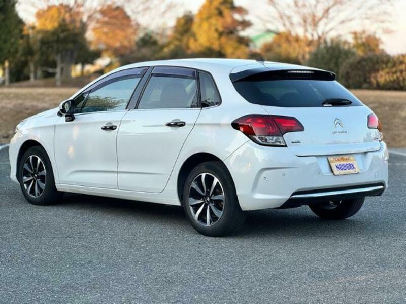 C4