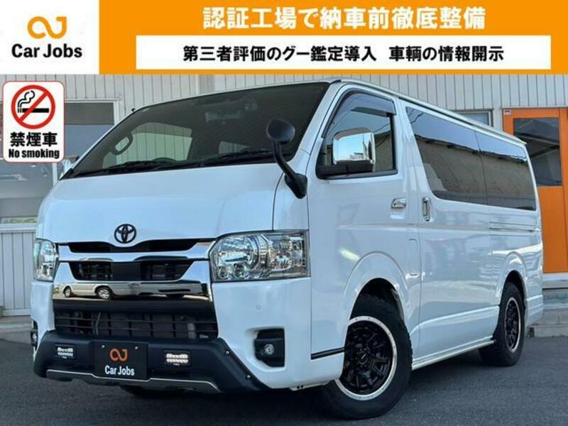 TOYOTA HIACE VAN