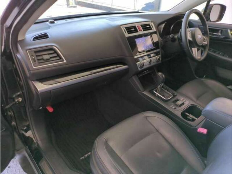 LEGACY OUTBACK