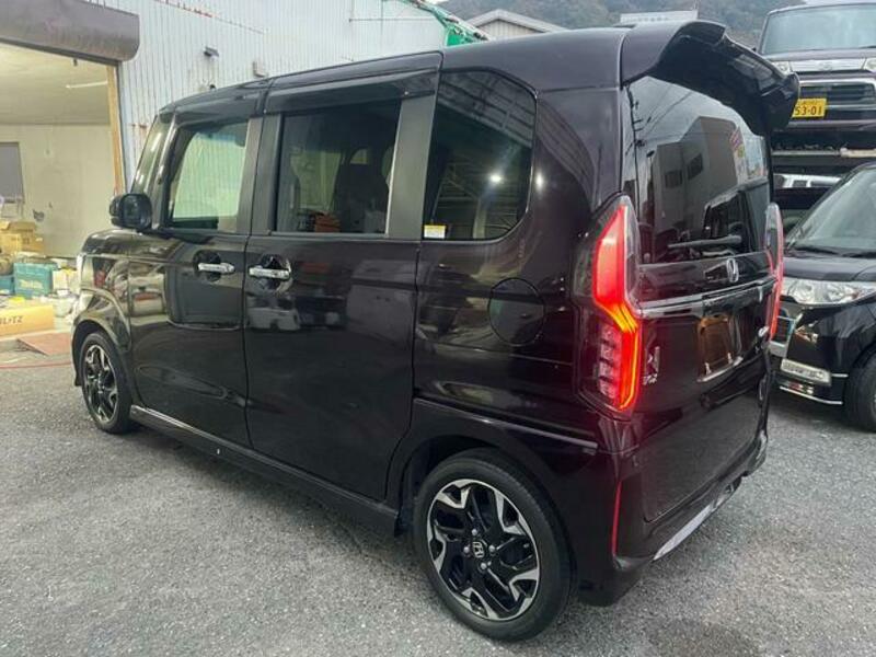 N BOX CUSTOM
