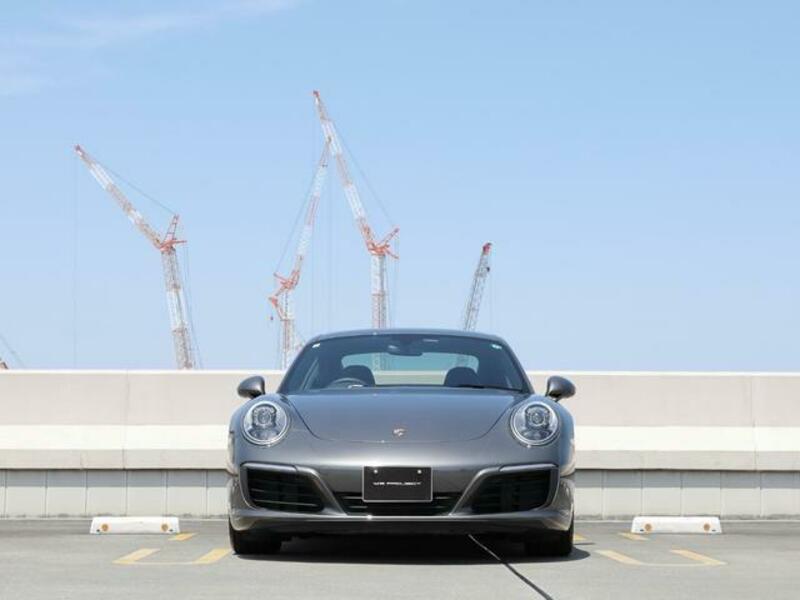 911
